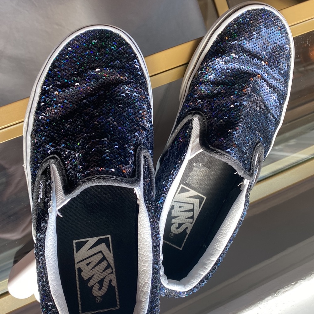 Vans Black Micro Sequins Classic Slip-On Shoes. Women’s Size 5.5. Gently Used. - Picture 4 of 6